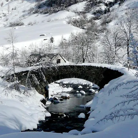 Appartement Apartment With One Bedroom In Gedre With Wonderful Mountain View And Wifi 7 Km From The Slopes