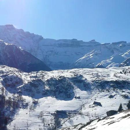 Apartment With One Bedroom In Gedre With Wonderful Mountain View And Wifi 7 Km From The Slopes Appartement *