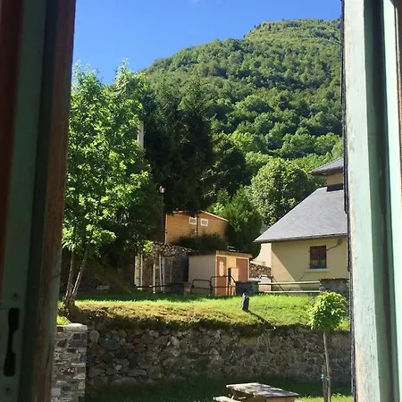 Apartment With One Bedroom In Gedre With Wonderful Mountain View And Wifi 7 Km From The Slopes *
